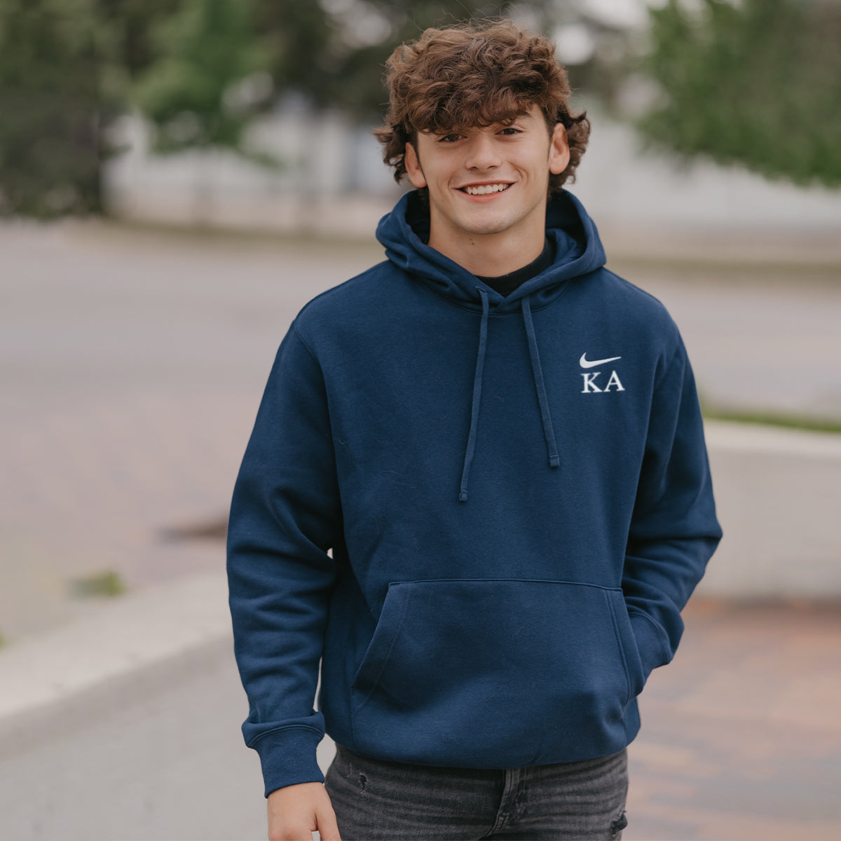 Navy blue nike sales sweater